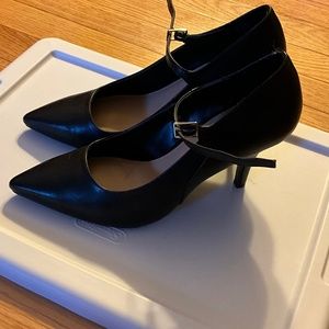 Women’s Dress Shoes Size 9